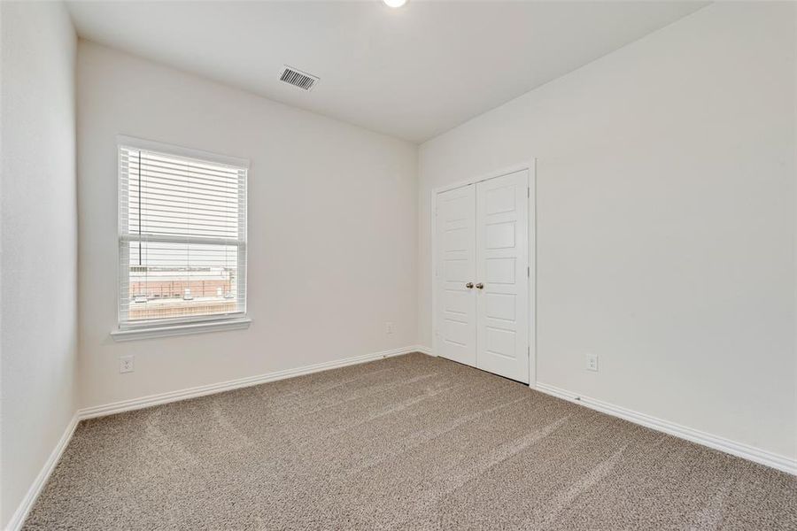 Spacious, unfurnished interior of a new home in Walden Pond, Forney (Image 26).