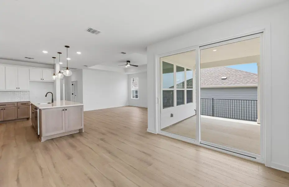 Spacious, unfurnished interior of a new home in Sun City Texas, Georgetown (Image 23). Spacious, unfurnished interior of a new home in Sun City Texas, Georgetown (Image 23).