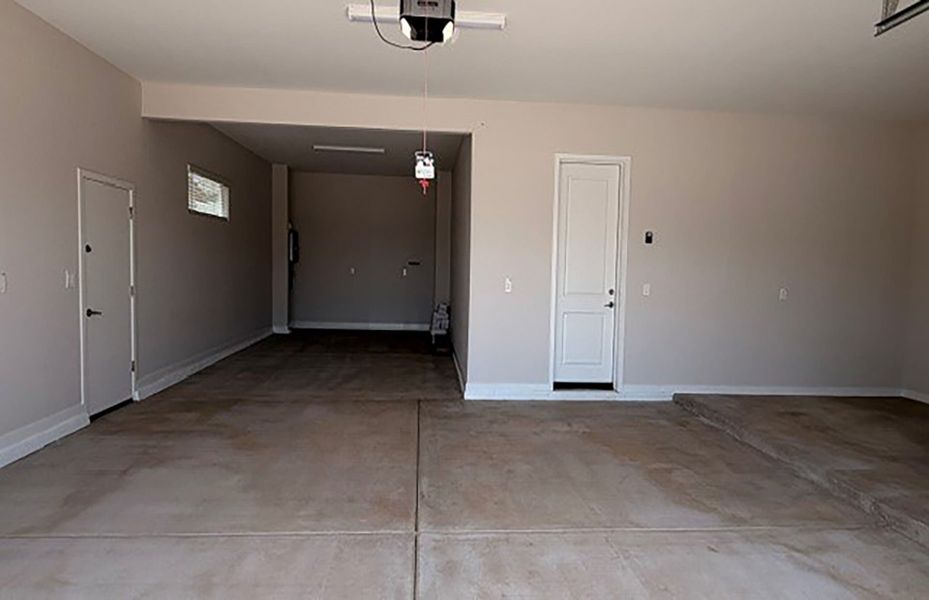 Spacious, unfurnished interior of a new home in Harvest - Enchantment Series, Queen Creek (Image 28). Spacious, unfurnished interior of a new home in Harvest - Enchantment Series, Queen Creek (Image 28).