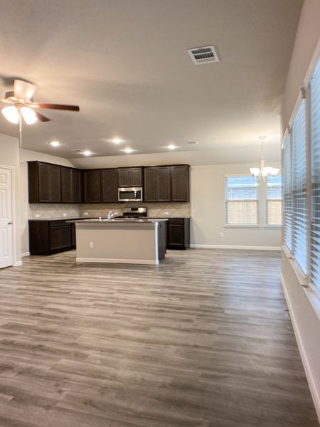 Image 50 representing the Floor Plan 1816 by Colina Homes in Grand Magnolia, Magnolia, TX. Image 50 representing the Floor Plan 1816 by Colina Homes in Grand Magnolia, Magnolia, TX.