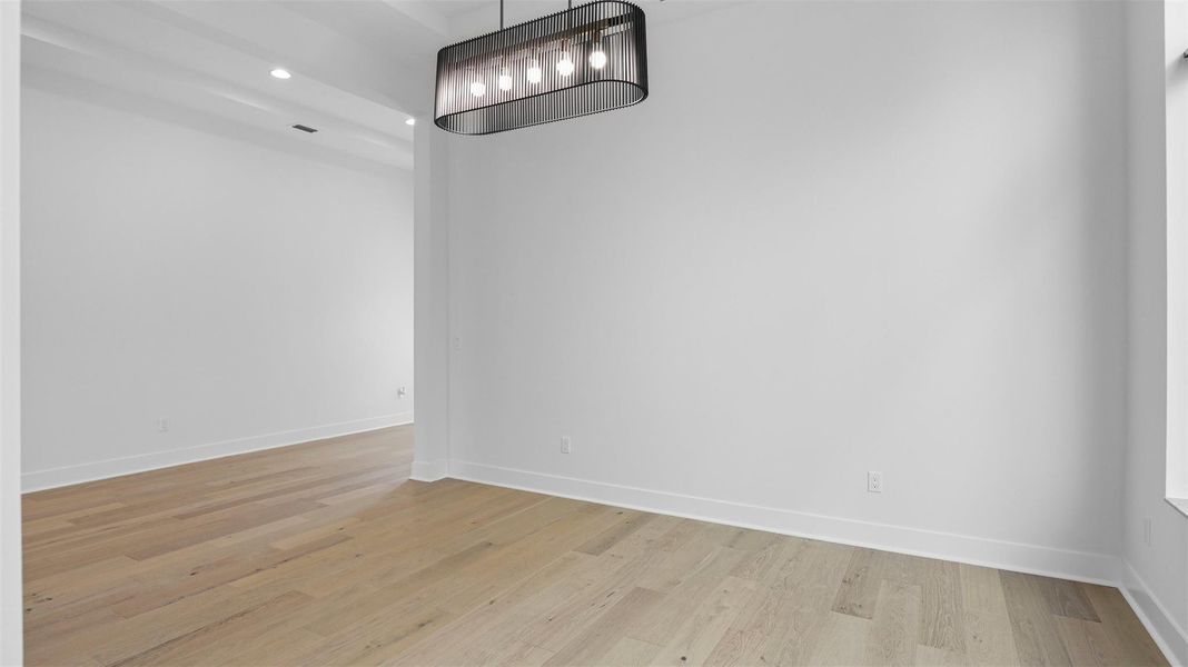 Spacious, unfurnished interior of a new home in , Palm Beach Gardens (Image 55).