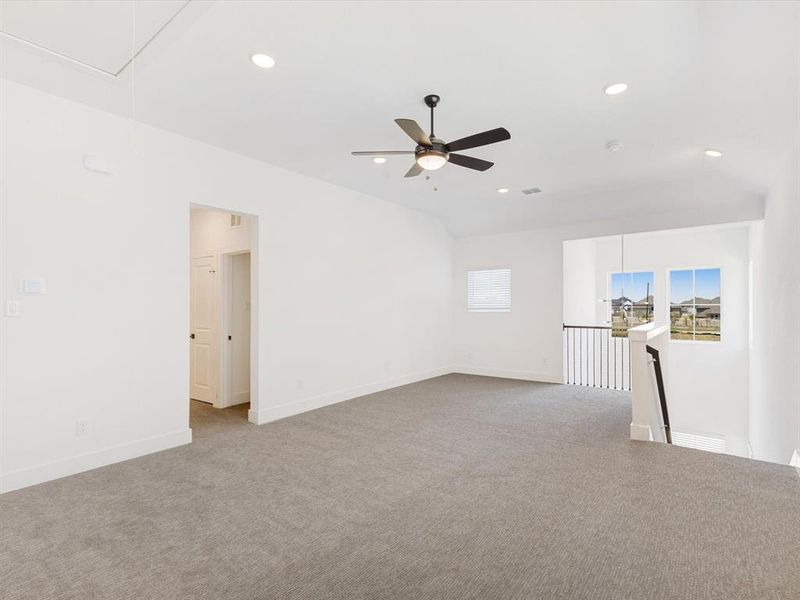 Spacious, unfurnished interior of a new home in Royal Court, Little Elm (Image 25). Spacious, unfurnished interior of a new home in Royal Court, Little Elm (Image 25).