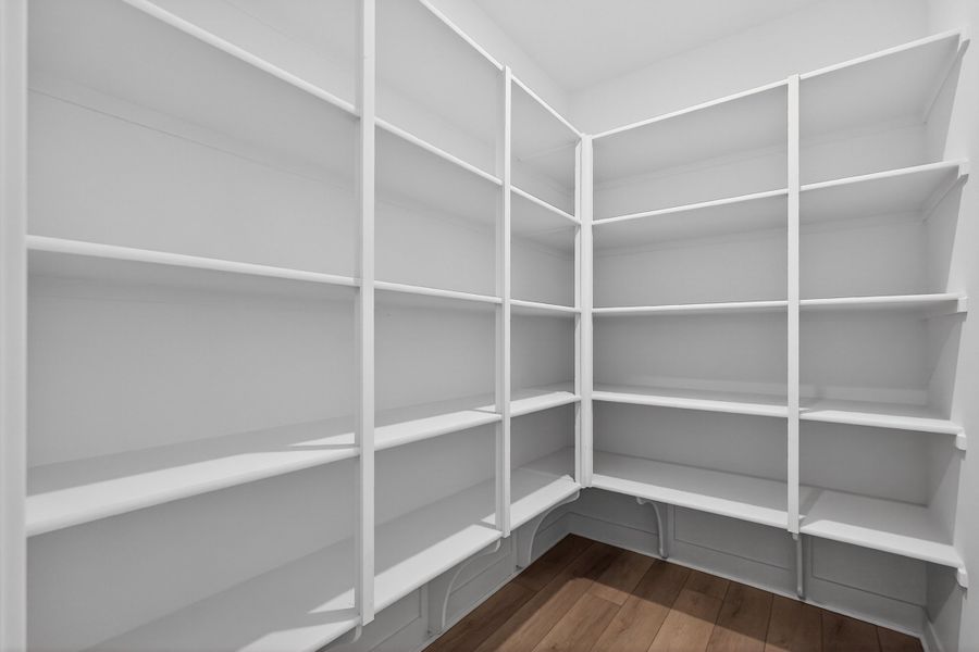 Spacious, unfurnished interior of a new home in Parkside, Avondale (Image 13).