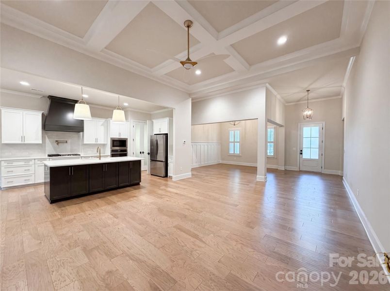 Spacious, unfurnished interior of a new home in , Landis (Image 19).