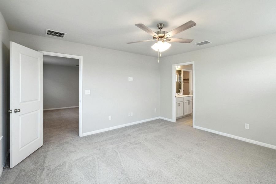 Spacious, unfurnished interior of a new home in , Buda (Image 22).