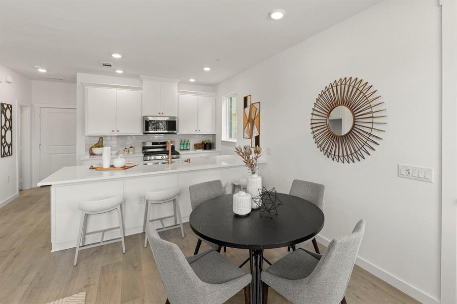 9_1833 Azalea_2283_Elm II_Dining