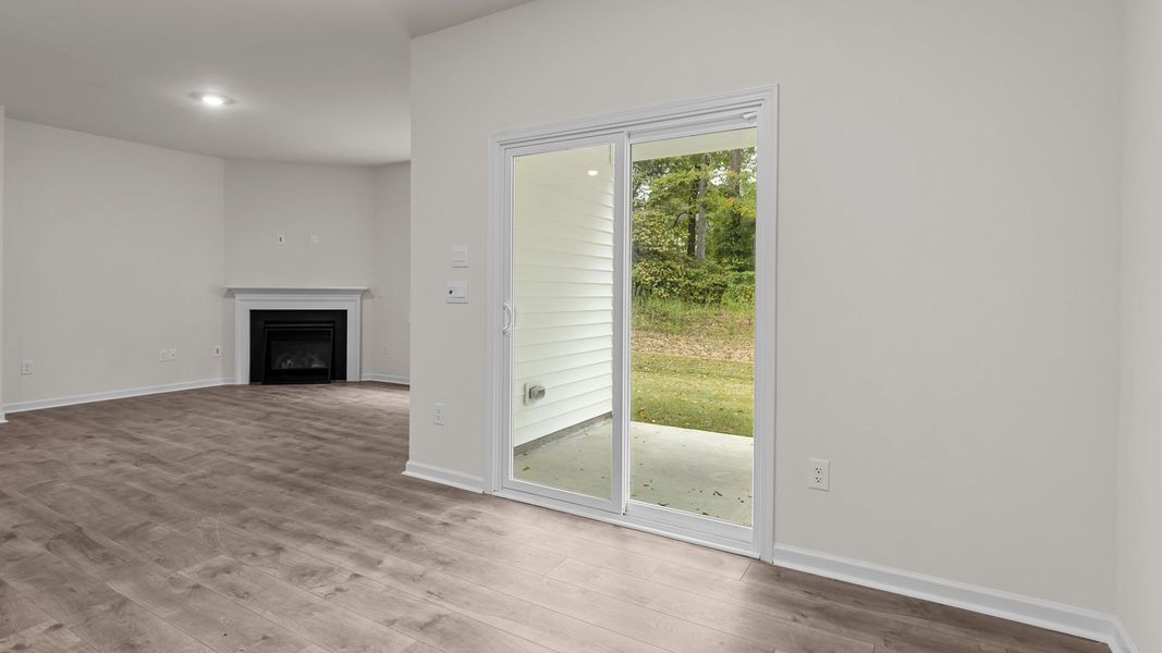Spacious, unfurnished interior of a new home in Saddlebrook, Rocky Mount (Image 20).