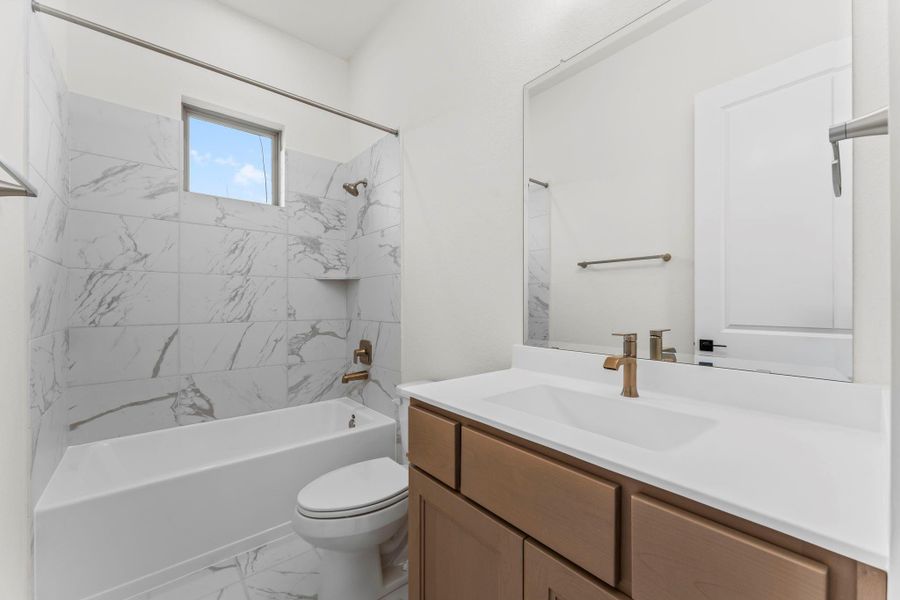 Furnished interior view inside a new home in Lakeview, Waller (Image 7).