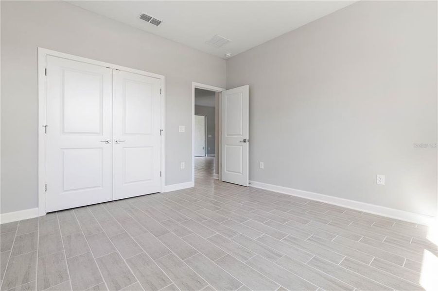 Spacious, unfurnished interior of a new home in , North Port (Image 19).