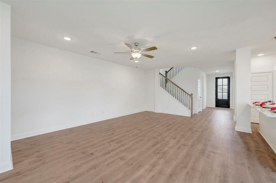 Spacious, unfurnished interior of a new home in Talia – Garden Series, Mesquite (Image 18).