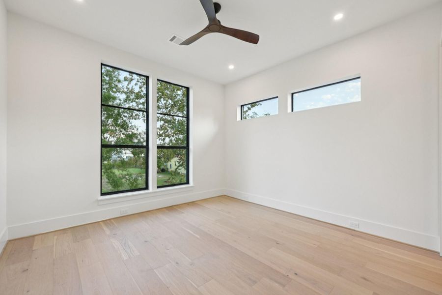 Spacious, unfurnished interior of a new home in , Houston (Image 34).