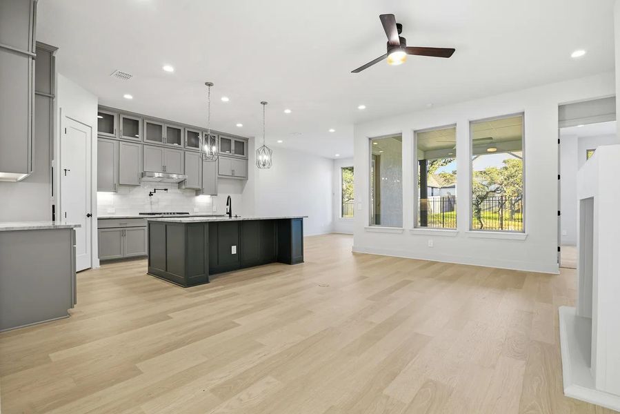 Gallatin B family room