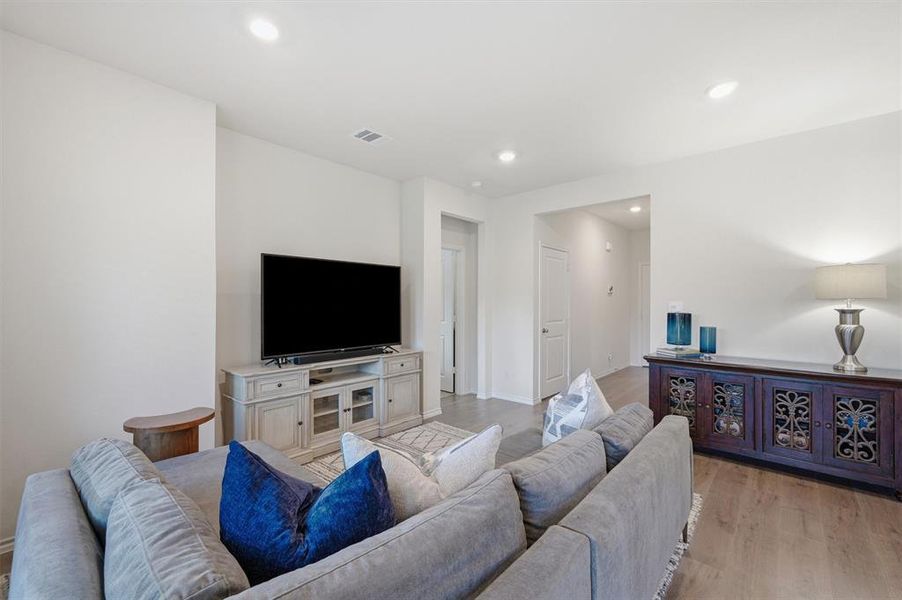 Furnished interior view inside a new home in Three Oaks, Sherman (Image 9).