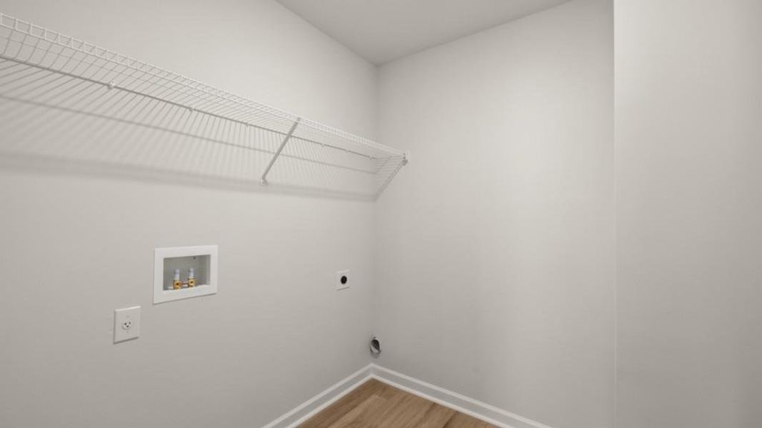 Spacious, unfurnished interior of a new home in Sheffield Highlands, Dallas (Image 13).