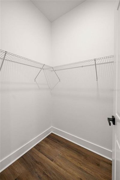 Spacious, unfurnished interior of a new home in , Beverly Hills (Image 36).