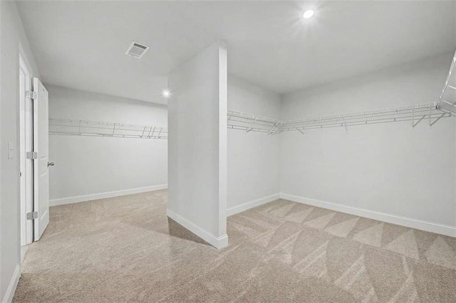 Spacious, unfurnished interior of a new home in The Estates at Hurricane Pointe, Douglasville (Image 23).