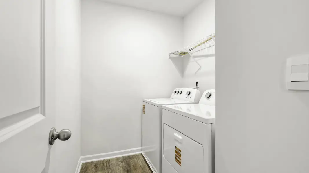 Representative interior finishes for a home built from the Galen by D.R. Horton in Madison Gardens, Lexington (Image 19).