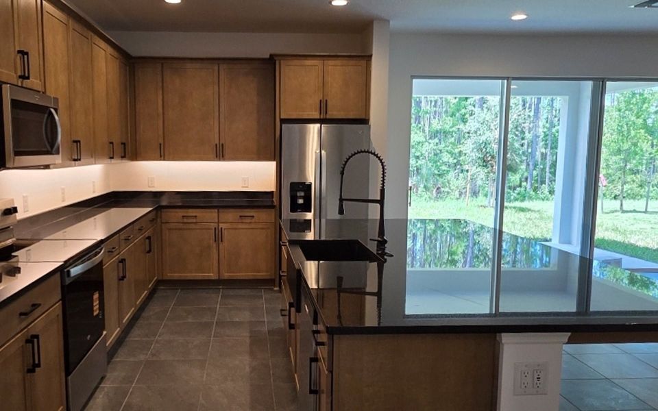 Modern Open-Concept Kitchen in Central Florida Home