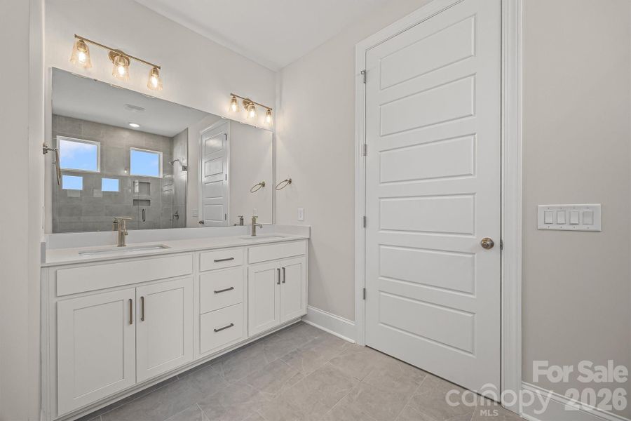 Furnished interior view inside a new home in , Gastonia (Image 7).