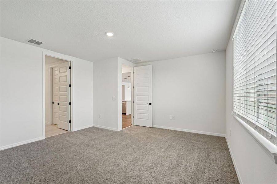 Spacious, unfurnished interior of a new home in Oakfield Trails - Signature Series, Parrish (Image 37).