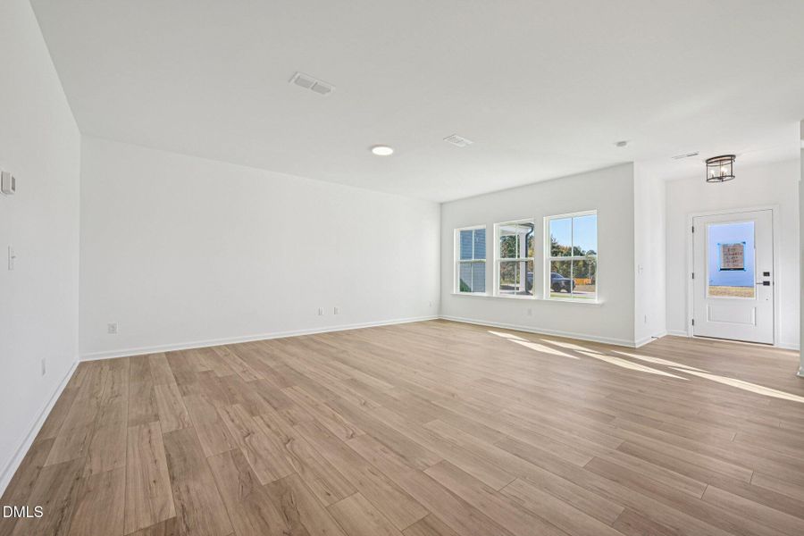 8-web-or-mls-Marvel Dr-S1810-008 8-web-or-mls-Marvel Dr-S1810-008