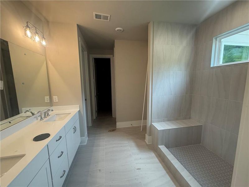 Image 14 of a home in .