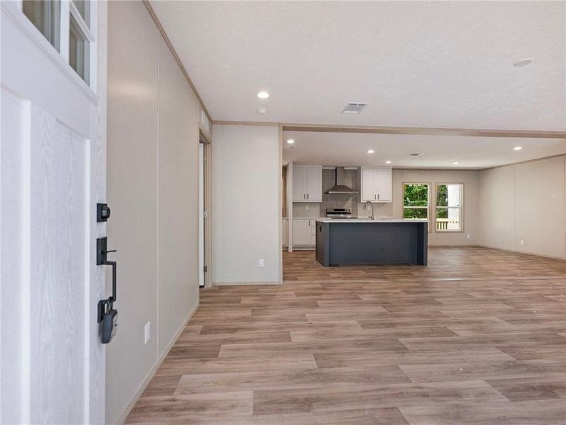 Spacious, unfurnished interior of a new home in , Gainesville (Image 13).