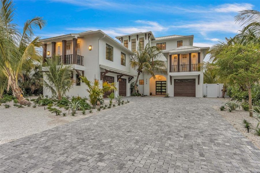 Image 91 of a home in .