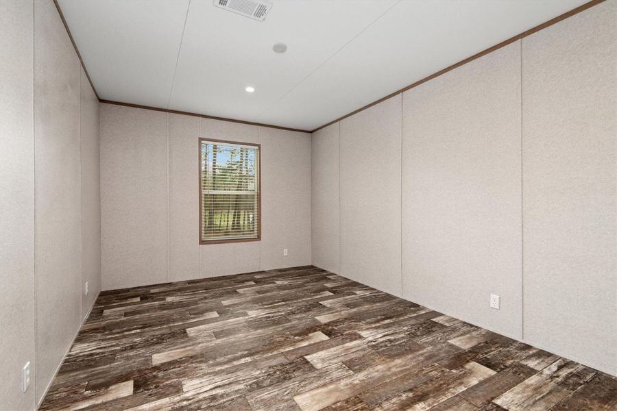 Guest Bedroom 4