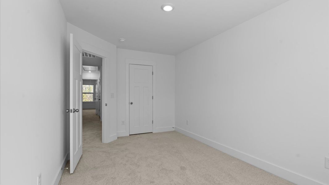 Memorable space offering plush carpet underfoot and a thoughtfully planned walk-in closet at Gresham Station