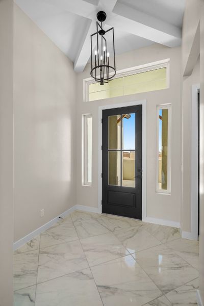 Spacious, unfurnished interior of a new home in Verdancia, El Paso (Image 18).