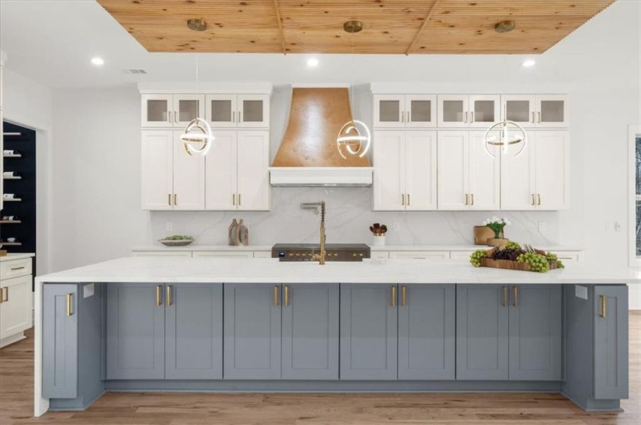 Furnished interior view inside a new home in , Gainesville (Image 50).