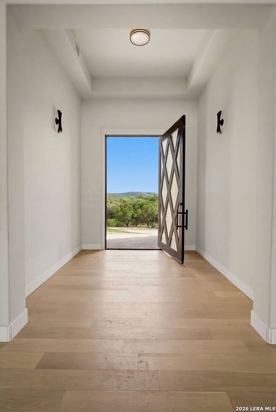 Spacious, unfurnished interior of a new home in , Boerne (Image 22).