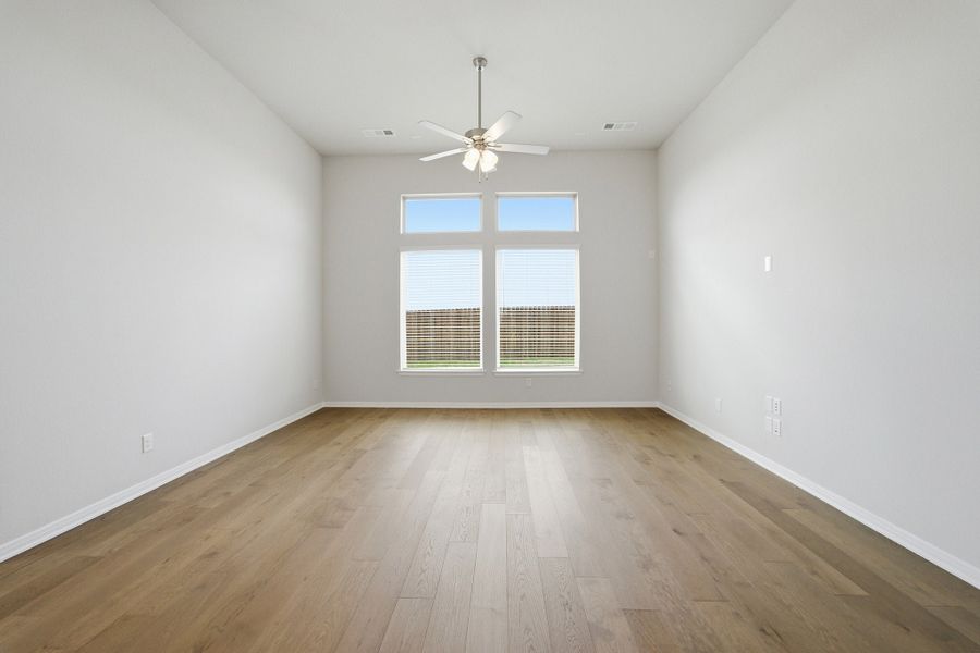 Spacious, unfurnished interior of a new home in Westridge, McKinney (Image 33). Spacious, unfurnished interior of a new home in Westridge, McKinney (Image 33).
