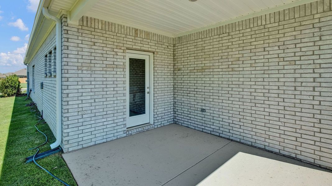Exterior details and patio area of a home in Shiloh Springs, Jackson (Image 3).