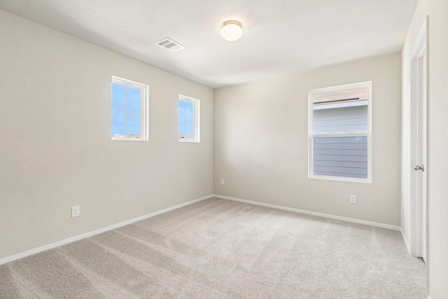 Spacious, unfurnished interior of a new home in Edgebrooke, Pflugerville (Image 26). Spacious, unfurnished interior of a new home in Edgebrooke, Pflugerville (Image 26).