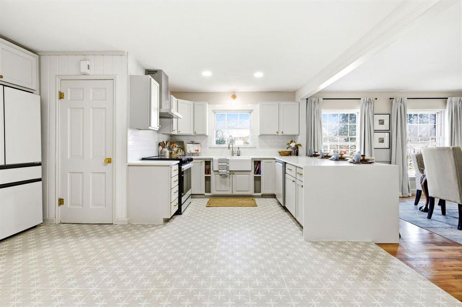 Furnished interior view inside a new home in , Sweetwater (Image 15). Furnished interior view inside a new home in , Sweetwater (Image 15).