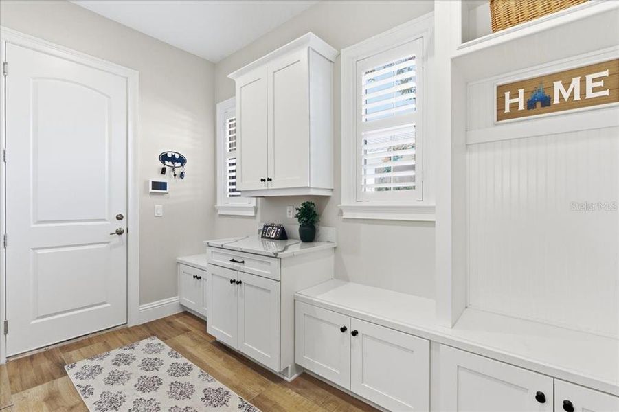 Furnished interior view inside a new home in , Orlando (Image 57).