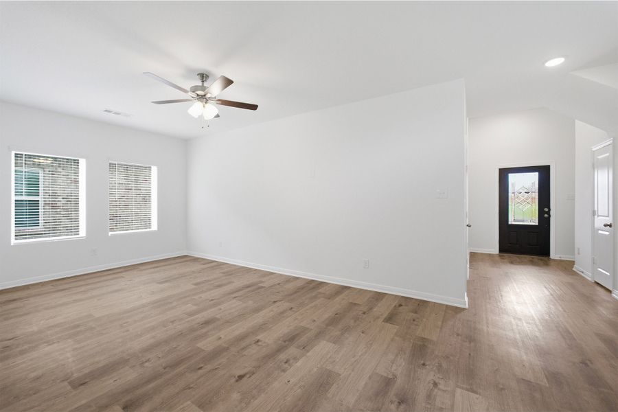 Spacious, unfurnished interior of a new home in Westridge, McKinney (Image 26). Spacious, unfurnished interior of a new home in Westridge, McKinney (Image 26).