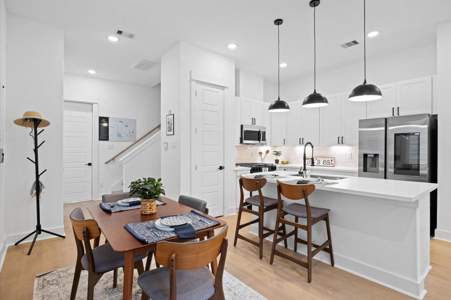 Spacious open concept living/dining/kitchen area on the first floor! Spacious open concept living/dining/kitchen area on the first floor!