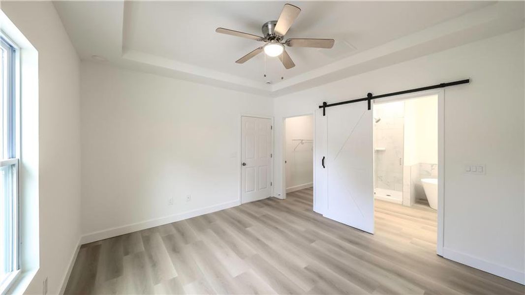 Spacious, unfurnished interior of a new home in , Carrollton (Image 24).
