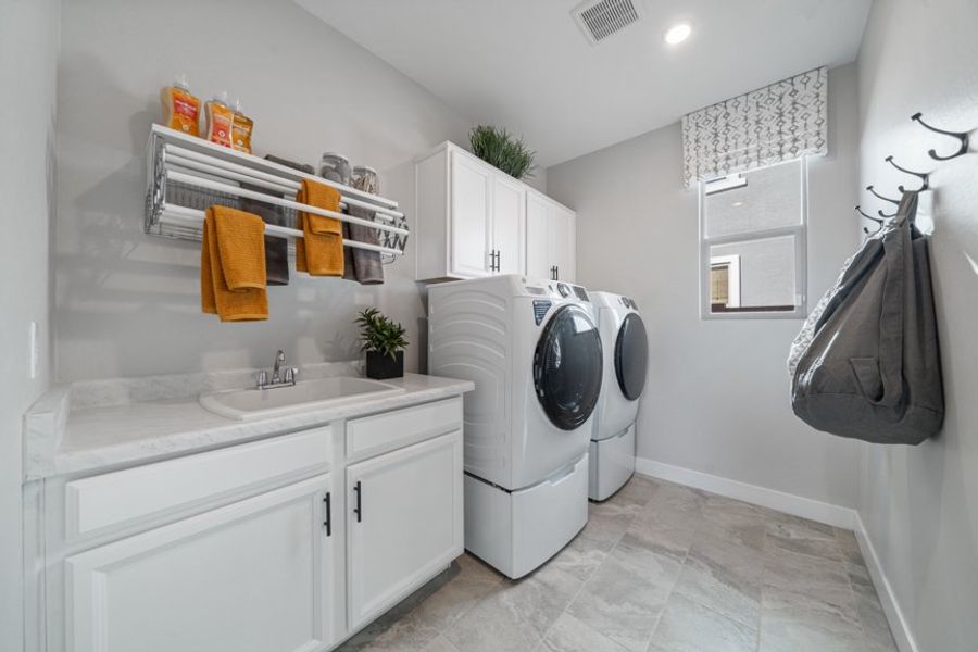 Furnished interior view inside a new home in Estrella, Goodyear (Image 14).
