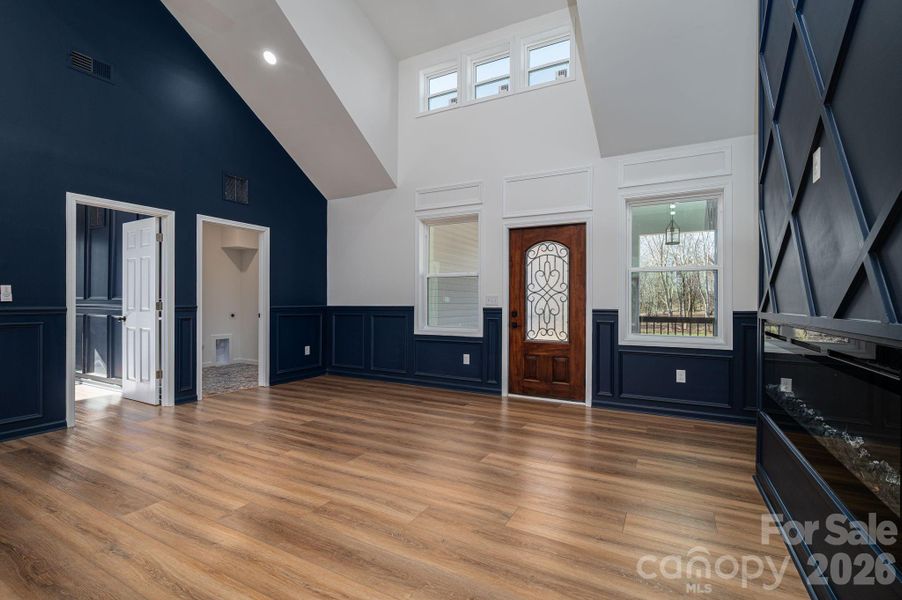 Spacious, unfurnished interior of a new home in , Shelby (Image 22).