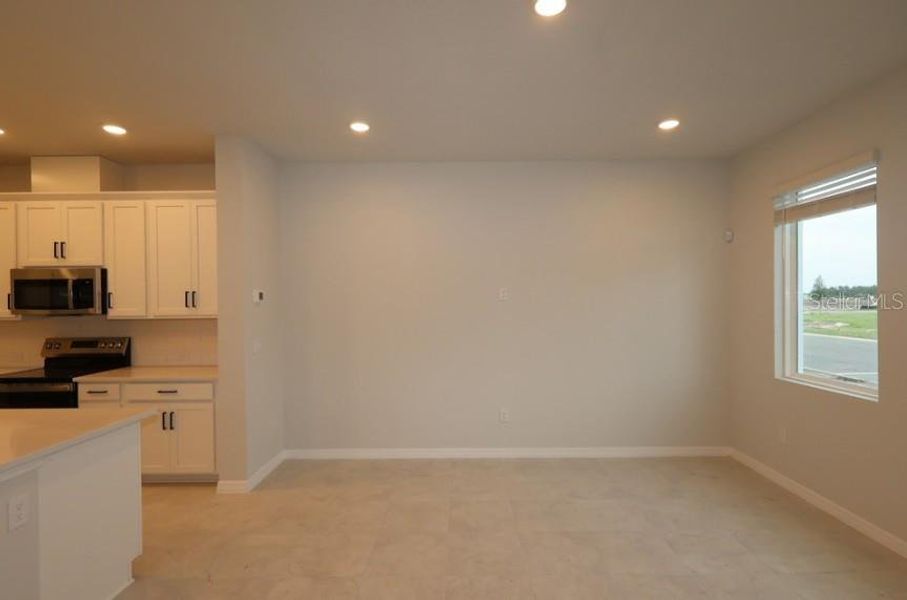 Spacious, unfurnished interior of a new home in , St. Cloud (Image 20).