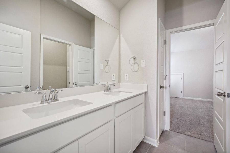 Furnished interior view inside a new home in Kingdom Heights, Rosenberg (Image 10).