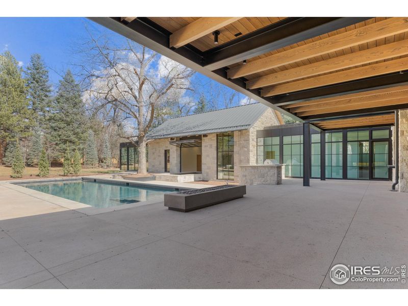 Outdoor Entertaining Area with built-in grill and gas fireplace