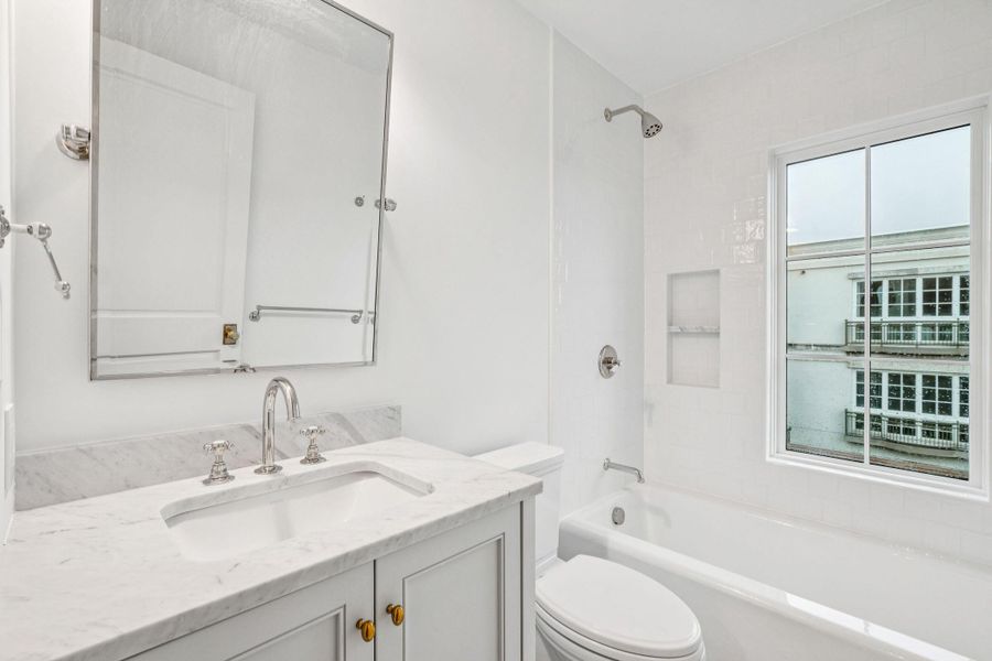 Furnished interior view inside a new home in , Charleston (Image 38).