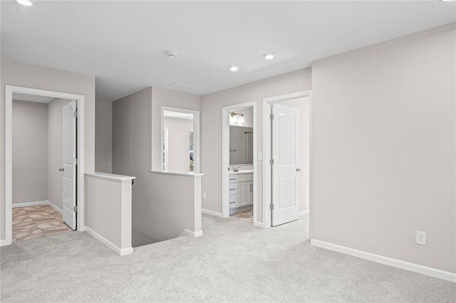Spacious, unfurnished interior of a new home in Sage Woods, Dallas (Image 34).