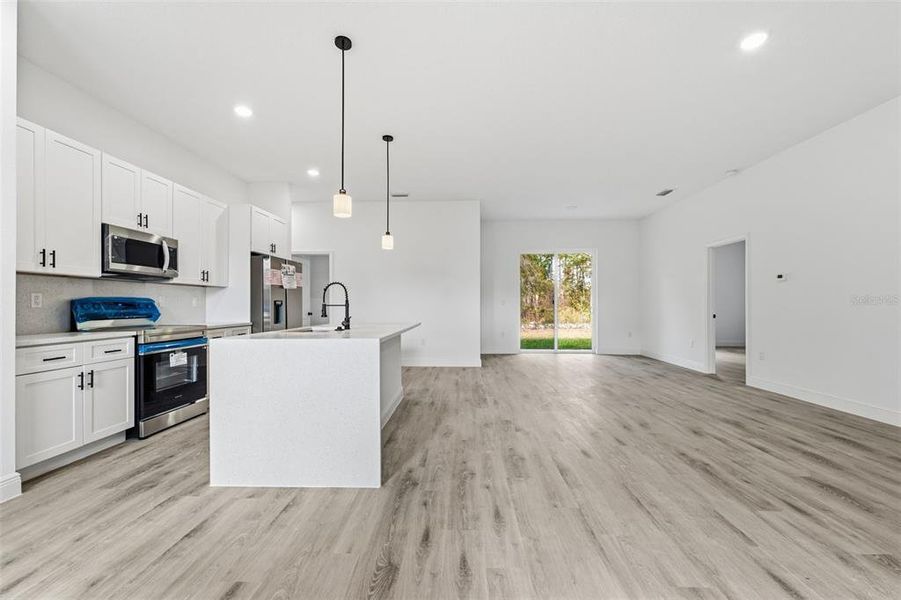 Image 33 of a home in .