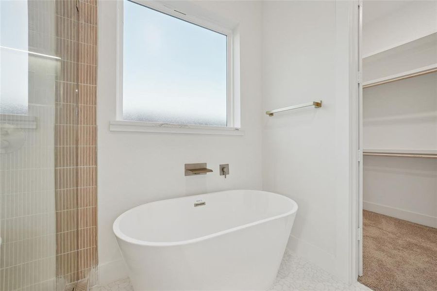 Furnished interior view inside a new home in , Dallas (Image 6).